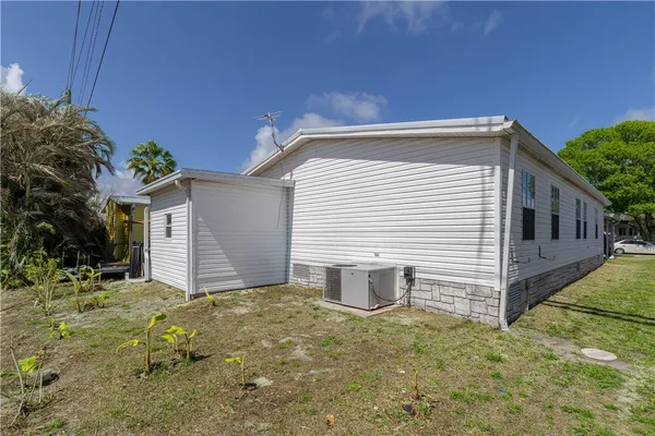 $213,835 | 835 Vireo Drive, Barefoot Bay, FL 32976