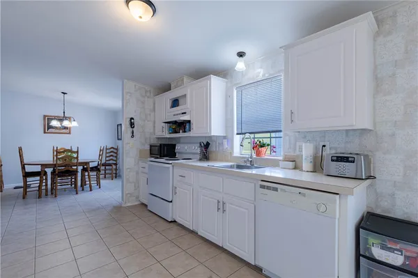 $213,835 | 835 Vireo Drive, Barefoot Bay, FL 32976