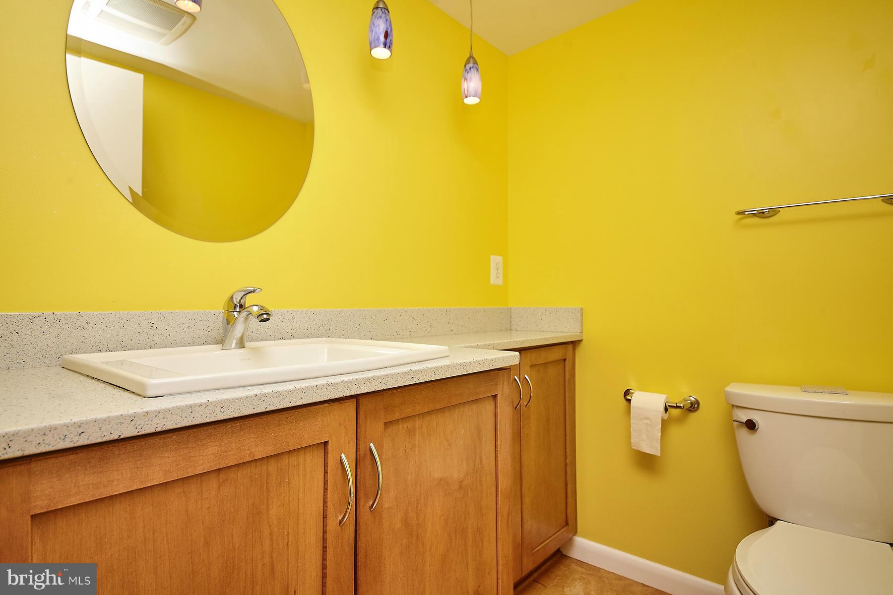 2047 Wethersfield Court Reston, VA 20191 - Photo 11 of 30 Bath