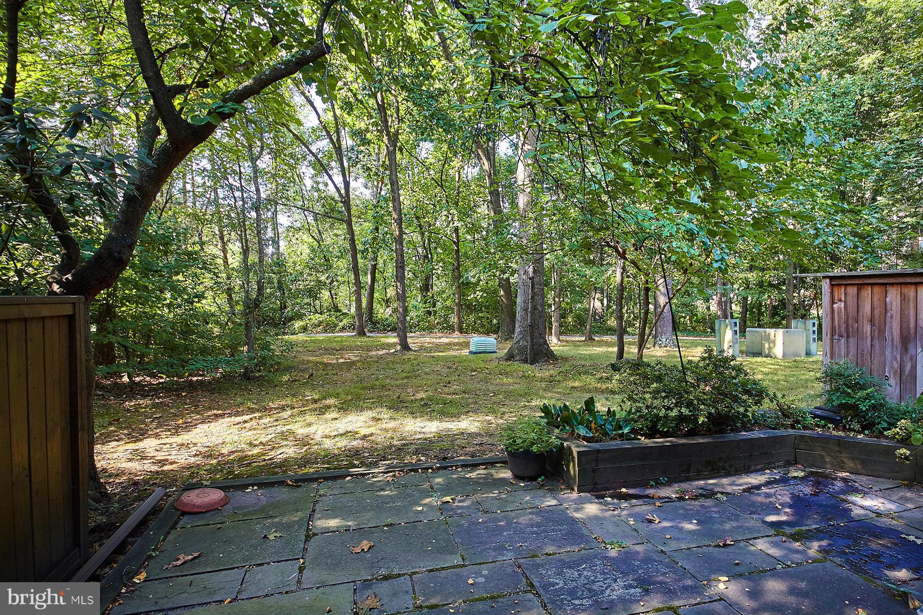 2047 Wethersfield Court Reston, VA 20191 - Photo 25 of 30 View