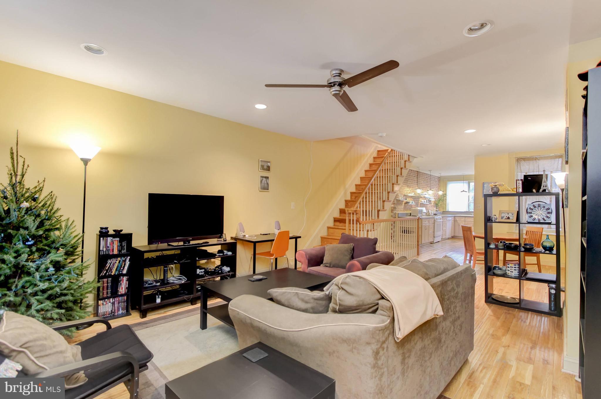 3829 Roland Avenue Baltimore, MD 21211 - Photo 11 of 41 Gallery Image 11