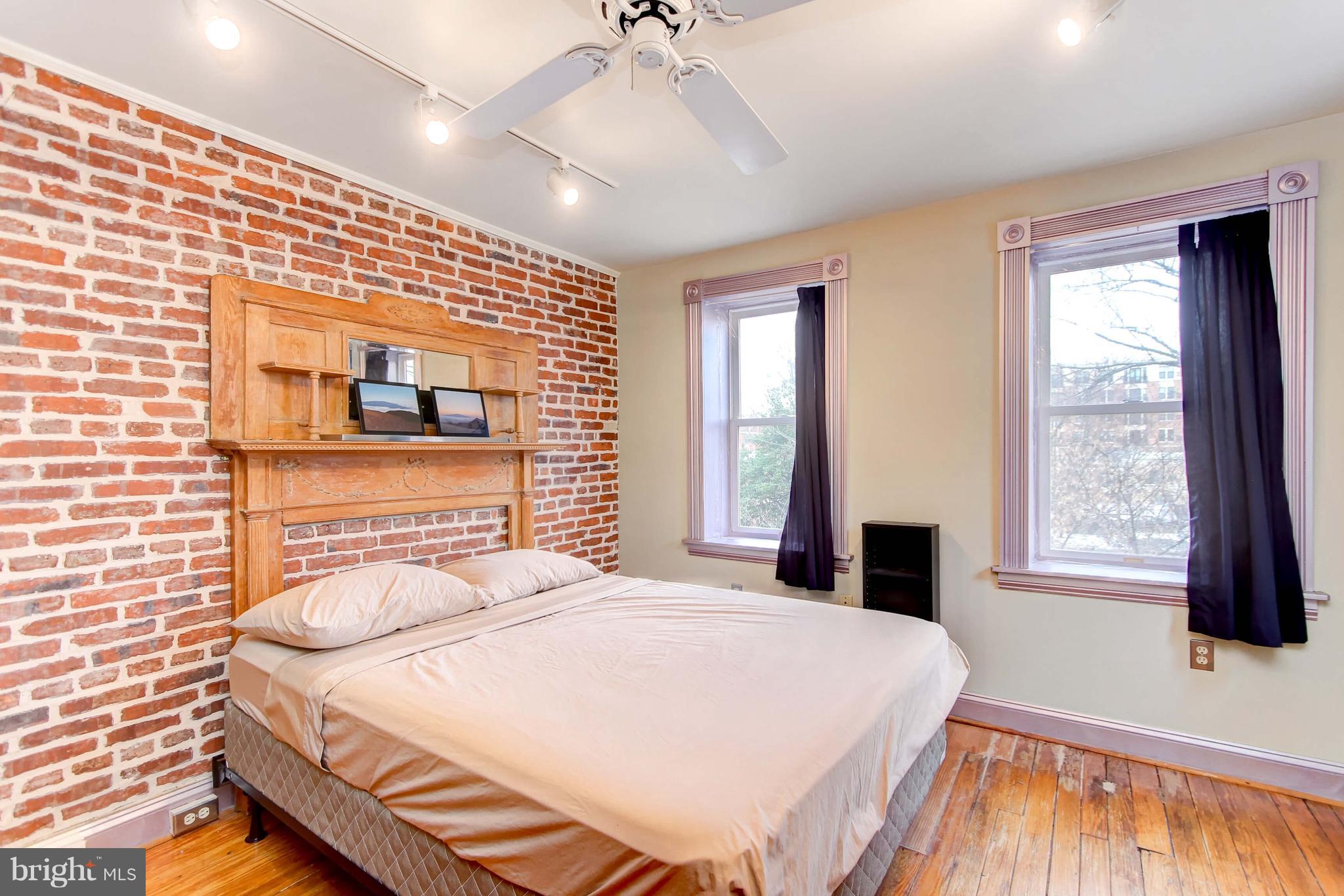 3829 Roland Avenue Baltimore, MD 21211 - Photo 14 of 41 Gallery Image 14
