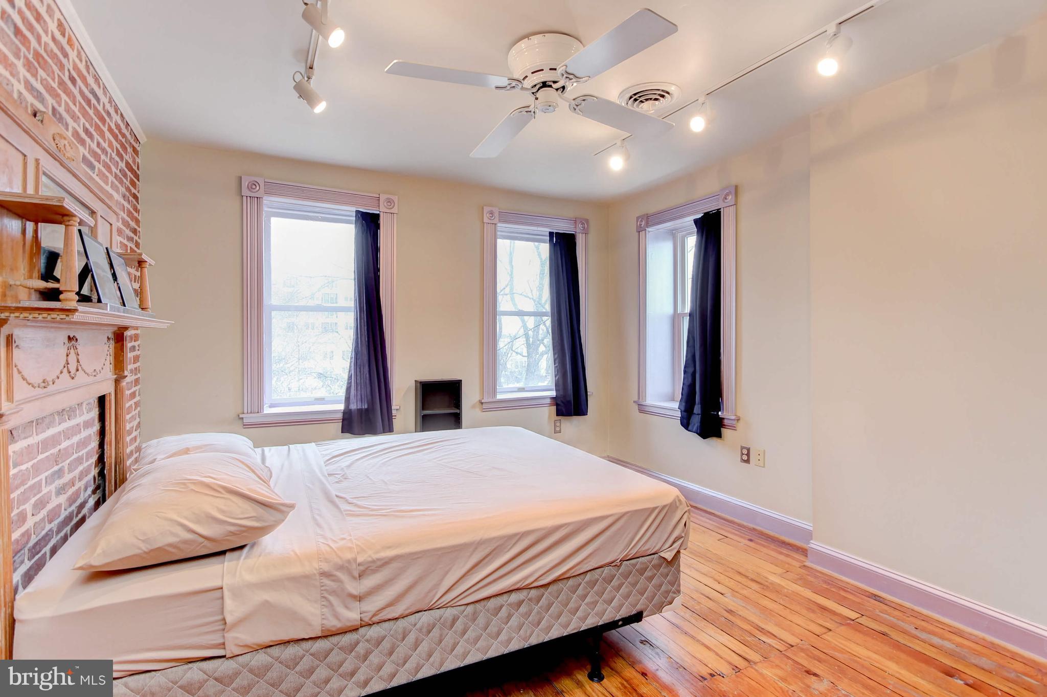 3829 Roland Avenue Baltimore, MD 21211 - Photo 15 of 41 Gallery Image 15