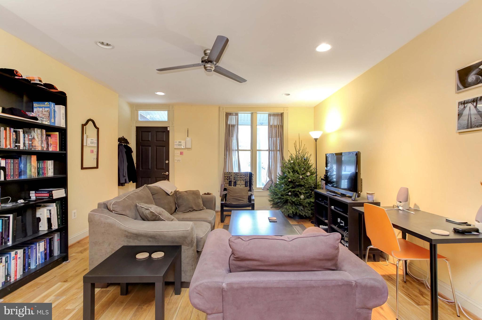 3829 Roland Avenue Baltimore, MD 21211 - Photo 9 of 41 Gallery Image 9