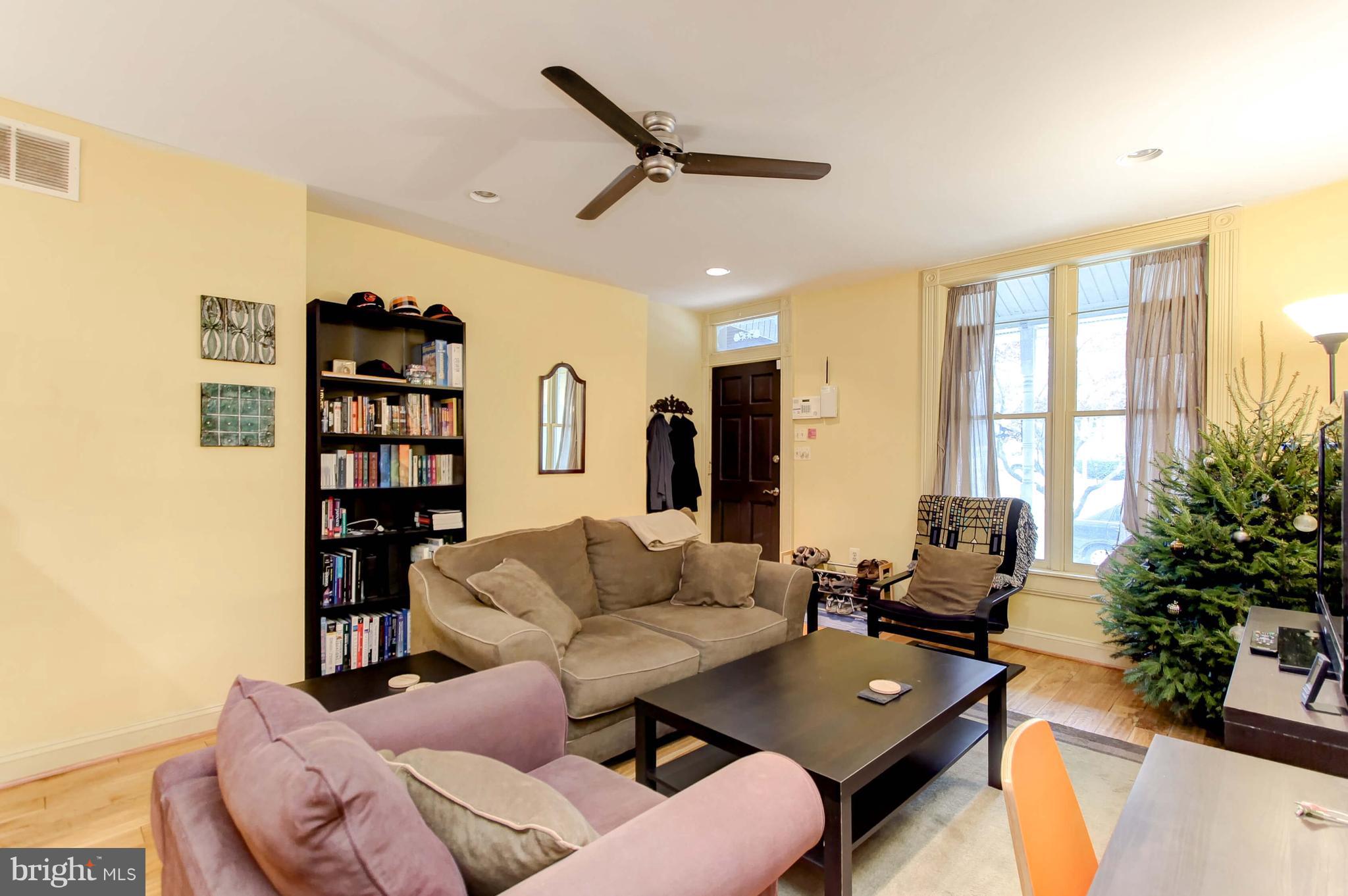 3829 Roland Avenue Baltimore, MD 21211 - Photo 10 of 41 Gallery Image 10