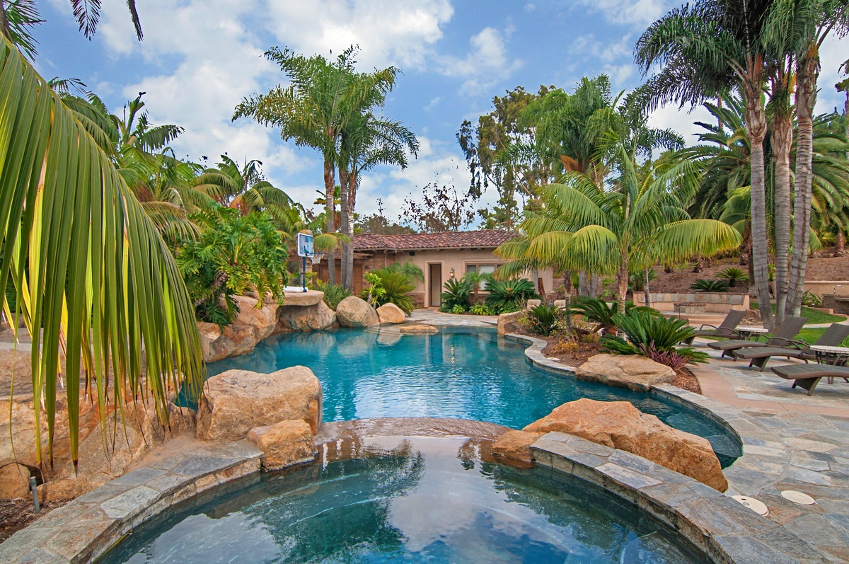 17407 Circa Oriente Rancho Santa Fe, CA 92067 - Photo 23 of 25 Gallery Image 23
