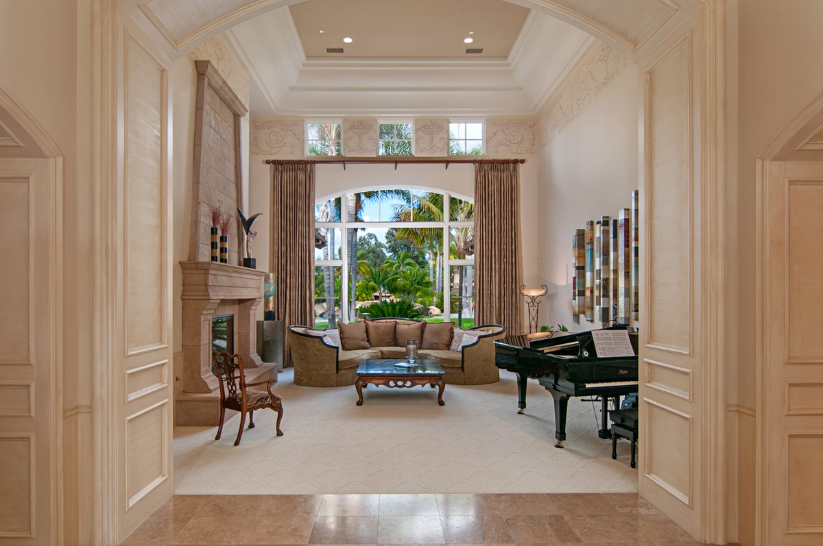 17407 Circa Oriente Rancho Santa Fe, CA 92067 - Photo 9 of 25 Gallery Image 9