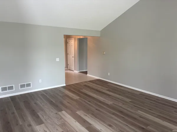 $1,800 | 1431 Shingle Oak Pointe, Fort Wayne, IN 46814