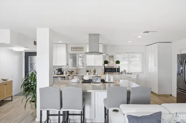 $760,000 | Undisclosed Address, Bakersfield, CA 93312