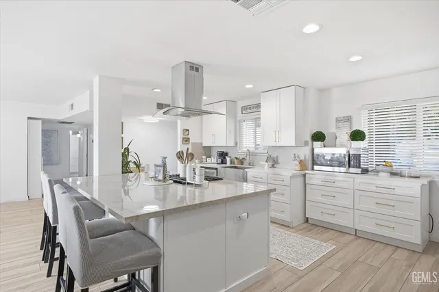 $760,000 | Undisclosed Address, Bakersfield, CA 93312