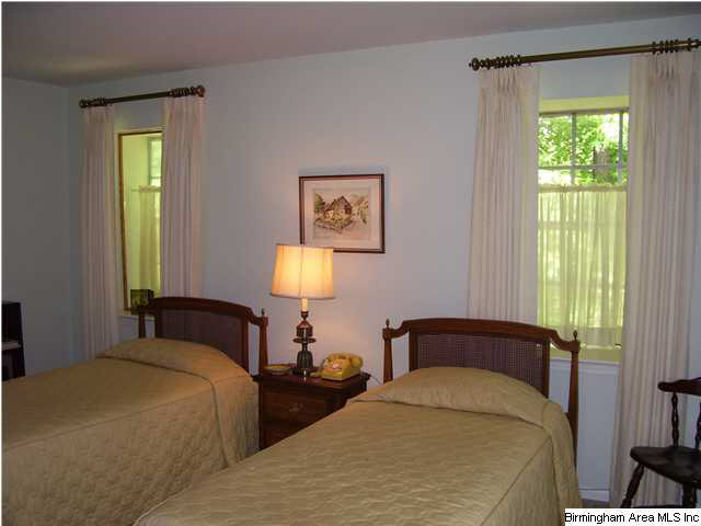 4322 Wilderness Road, Unit W Birmingham, AL 35213 - Photo 12 of 21 Gallery Image 12