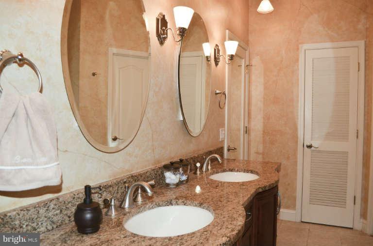 3152 Stonehenge Drive Riva, MD 21140 - Photo 15 of 30 Bath (Master)