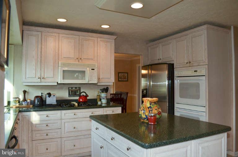 3152 Stonehenge Drive Riva, MD 21140 - Photo 8 of 30 Kitchen