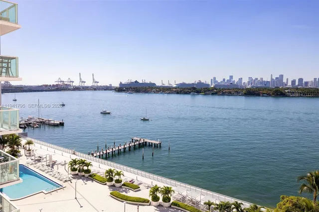 $3,595 | 1100 West Avenue, Unit 827, Miami Beach, FL 33139