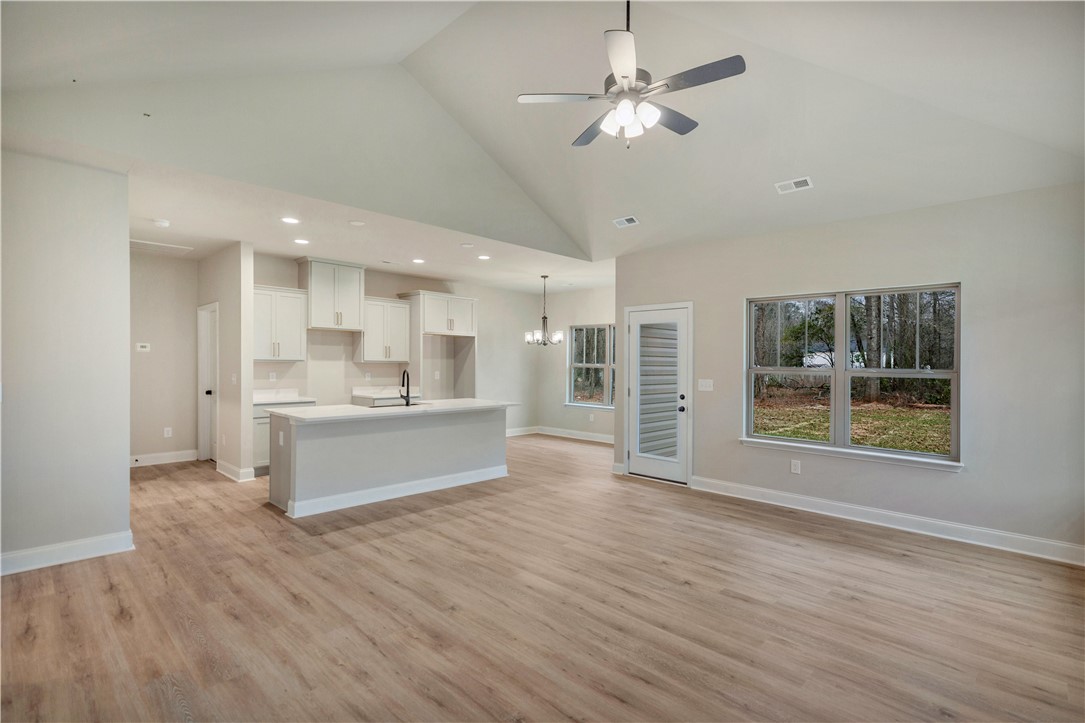 112 Brookridge Drive Anderson, SC 29624 - Photo 3 of 27