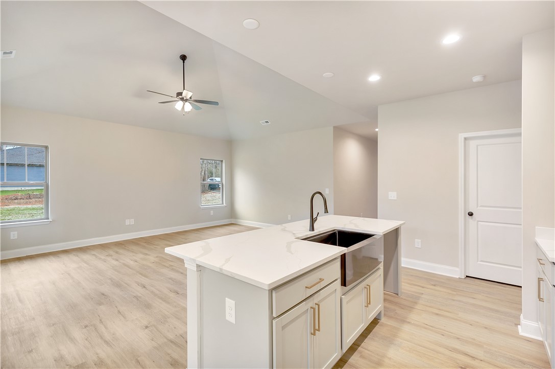112 Brookridge Drive Anderson, SC 29624 - Photo 6 of 27