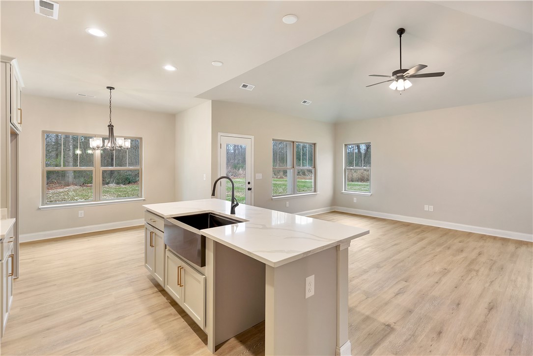 112 Brookridge Drive Anderson, SC 29624 - Photo 9 of 27