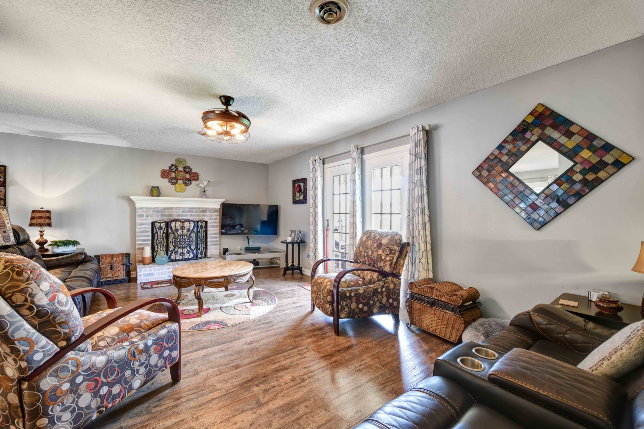 607 Vaughan's Gap Road Spring Hill, TN 37174 - Photo 6 of 34 a living room with furniture
