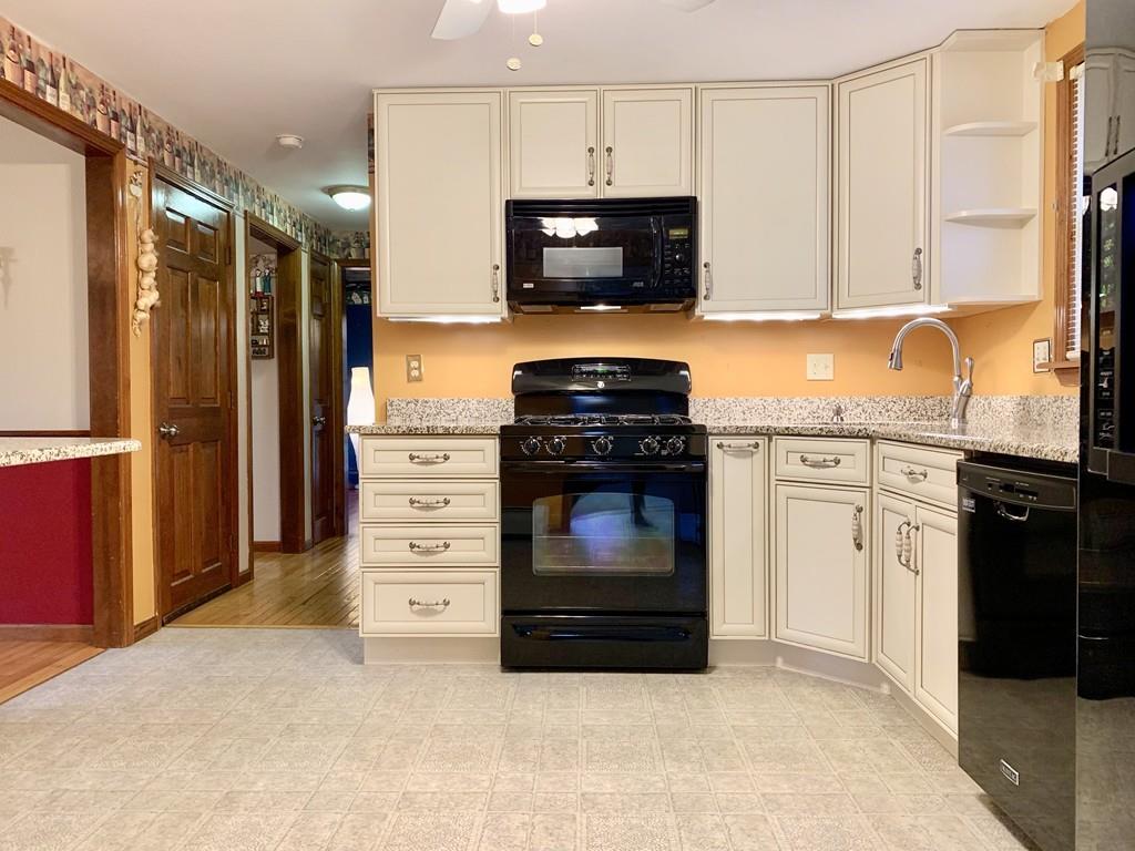 102 Nashua Road Pepperell, MA 01463 - Photo 6 of 30