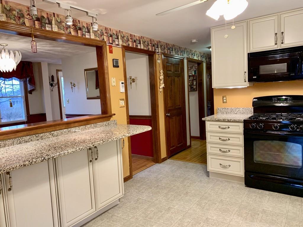 102 Nashua Road Pepperell, MA 01463 - Photo 7 of 30