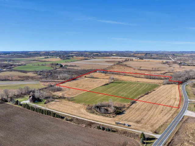 $425,000 | N7315 Division Road, Glenbeulah, WI 53023