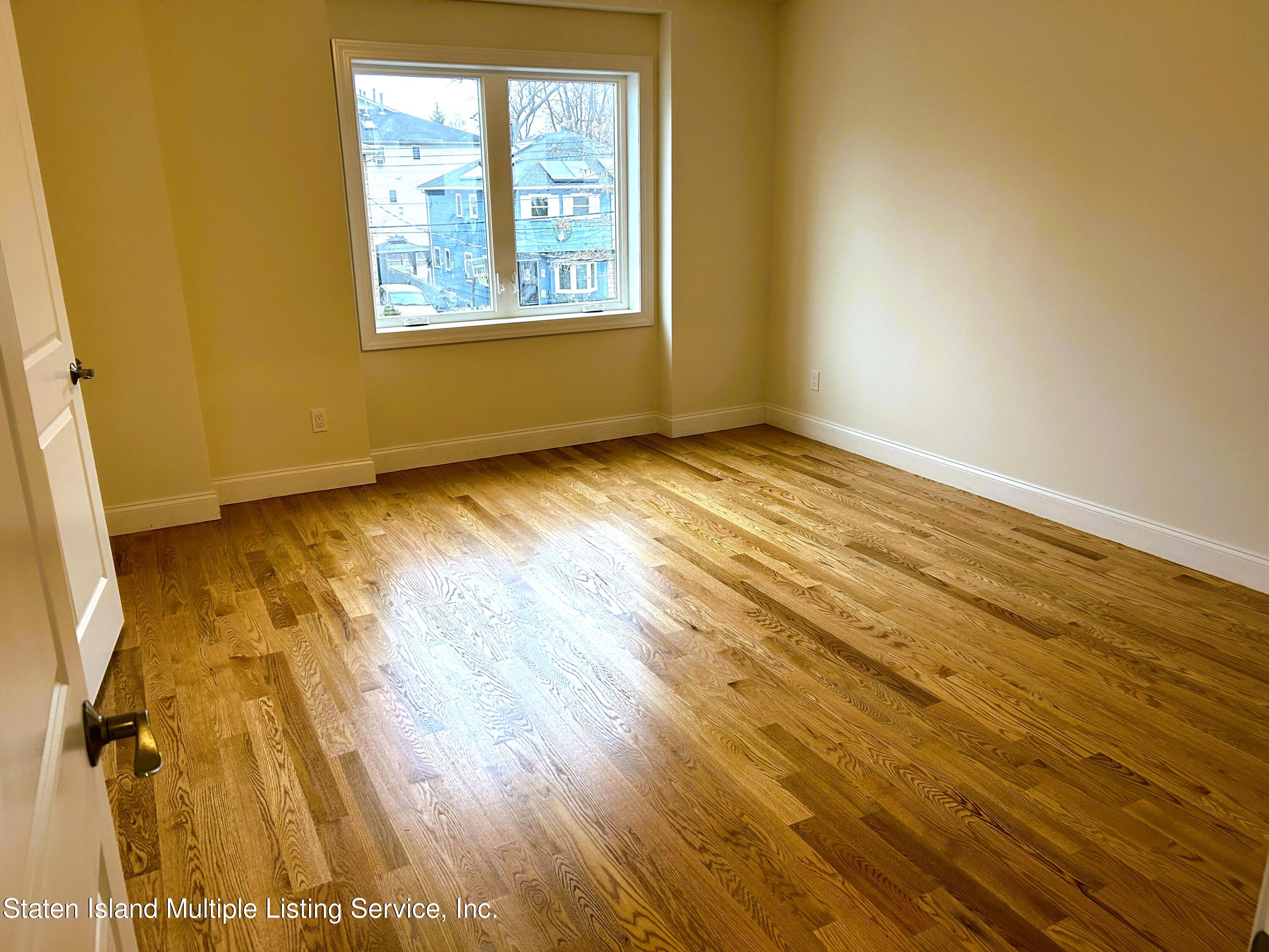 80 Hooker Place Staten Island, NY 10302 - Photo 15 of 38 IMG_9387