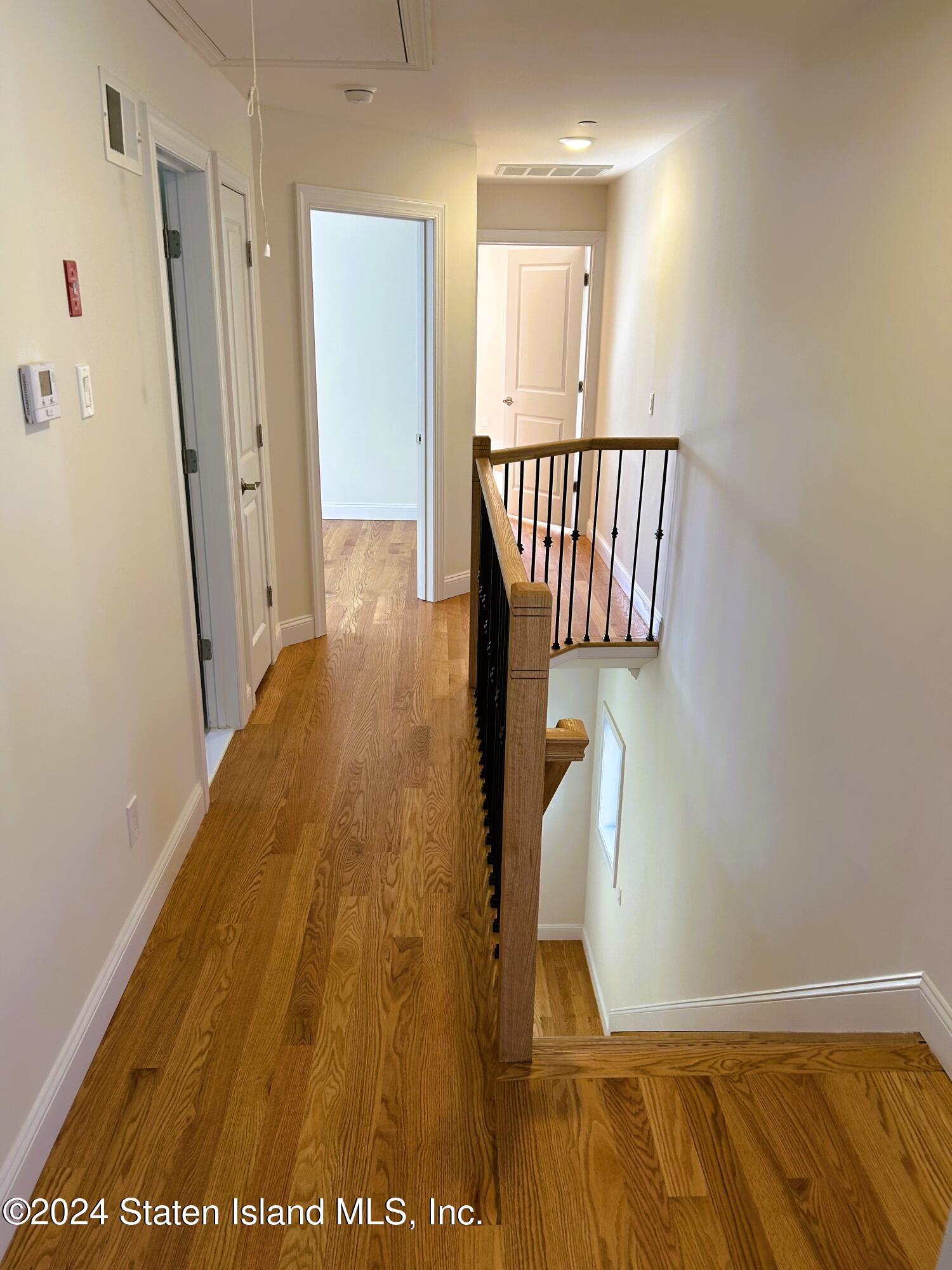 80 Hooker Place Staten Island, NY 10302 - Photo 22 of 38 IMG_1254