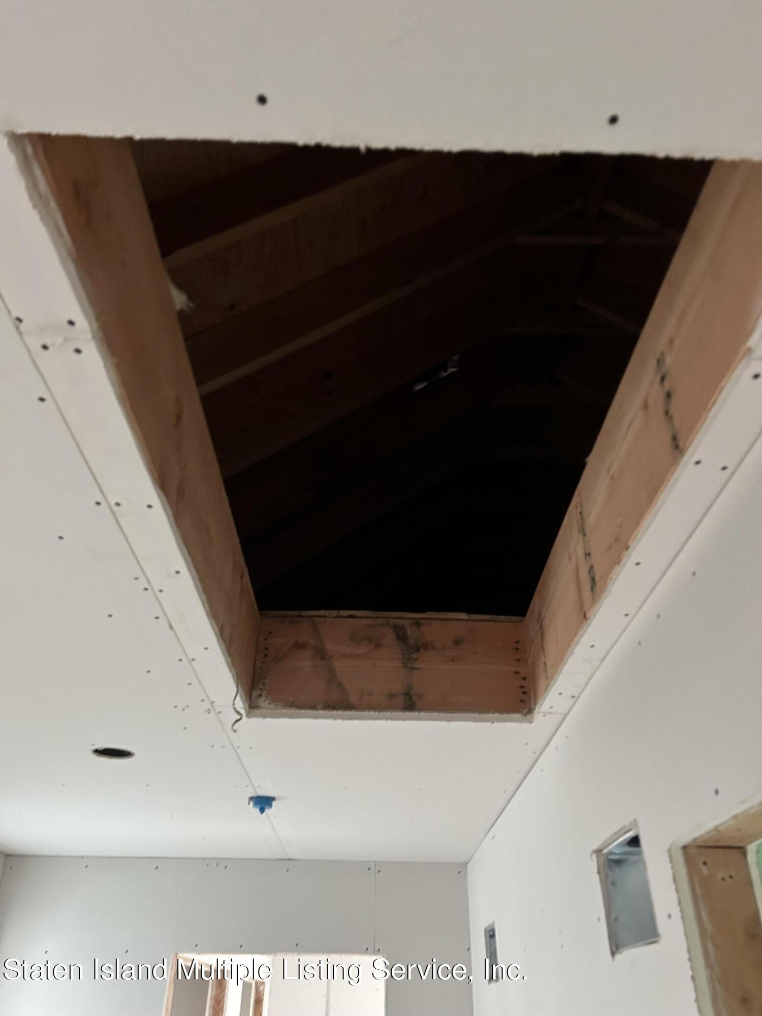 80 Hooker Place Staten Island, NY 10302 - Photo 32 of 38 IMG_9056