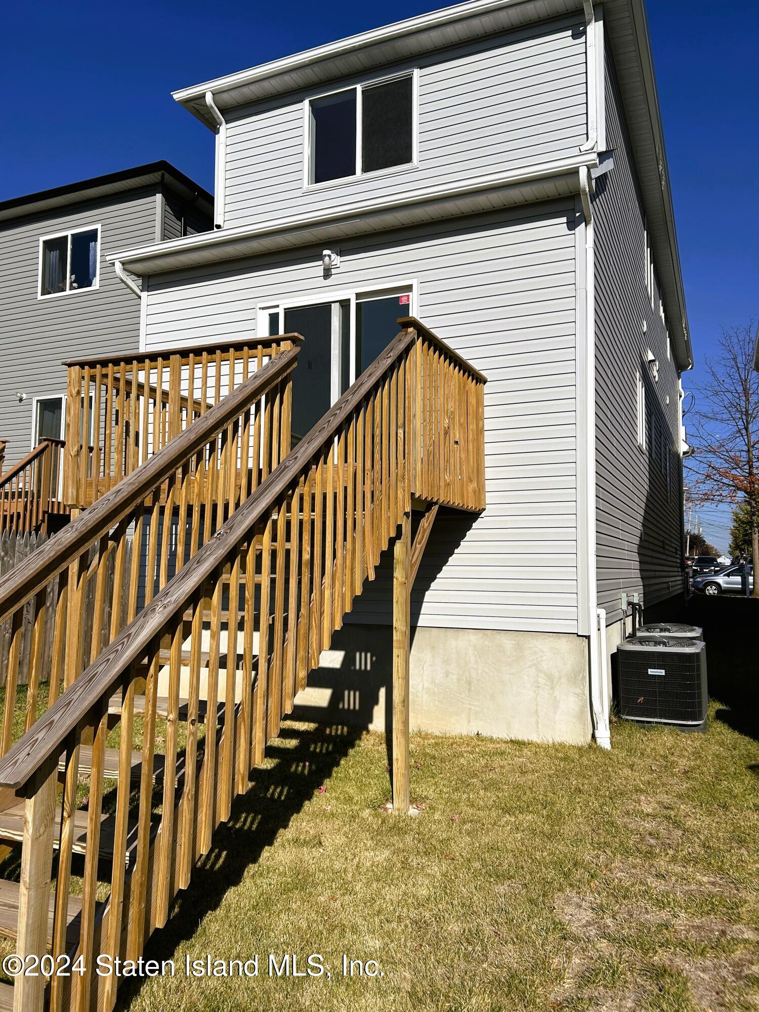 80 Hooker Place Staten Island, NY 10302 - Photo 37 of 38 IMG_1242