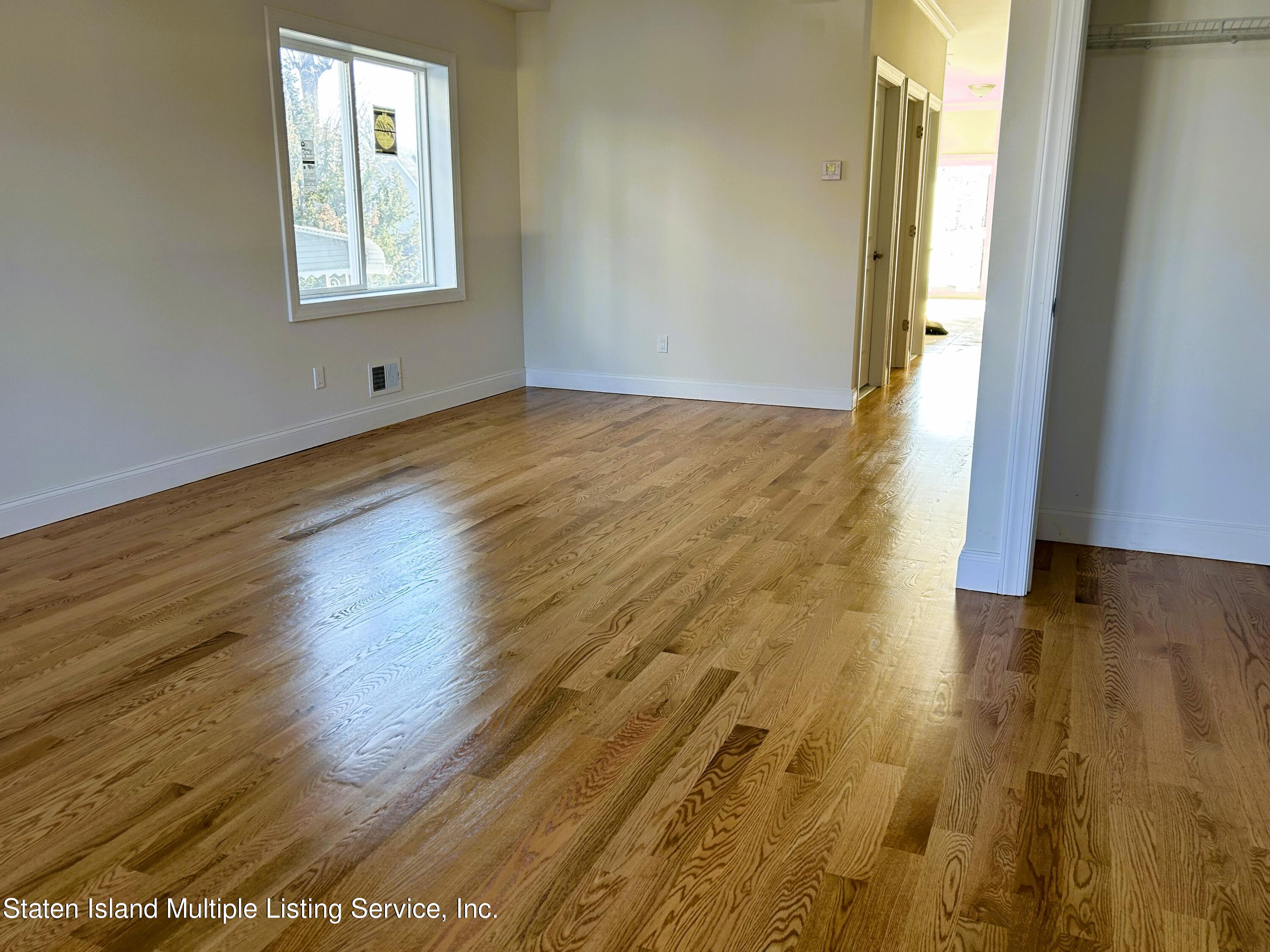 80 Hooker Place Staten Island, NY 10302 - Photo 9 of 38 IMG_9317