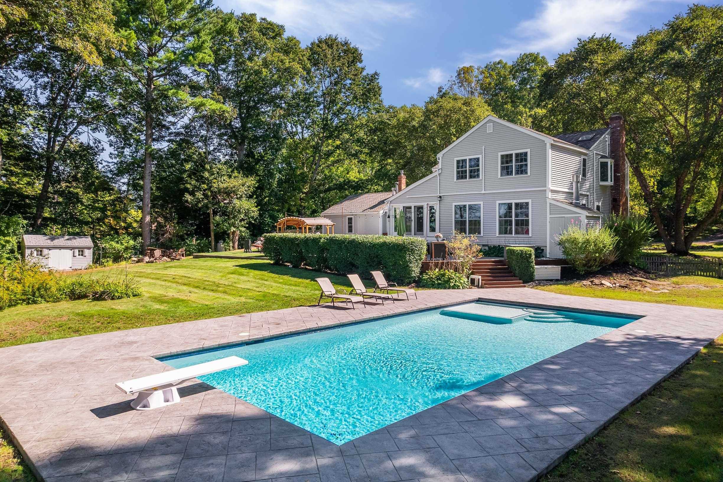63 Woodside Meadow Road York, ME 03909 - Photo 4 of 40 Gallery Image 4