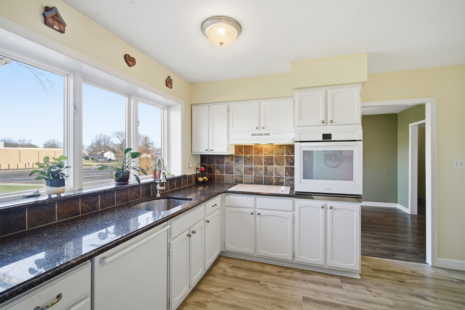 620 Twisted Oak Lane Buffalo Grove, IL 60089 - Photo 11 of 22