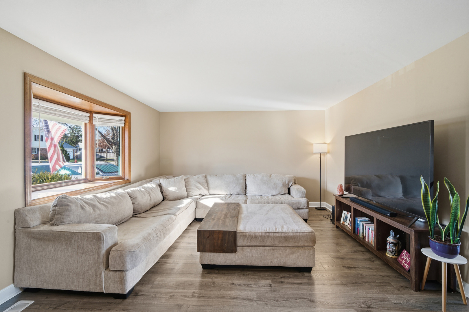 620 Twisted Oak Lane Buffalo Grove, IL 60089 - Photo 3 of 22