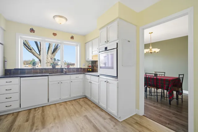 $419,900 | 620 Twisted Oak Lane, Buffalo Grove, IL 60089