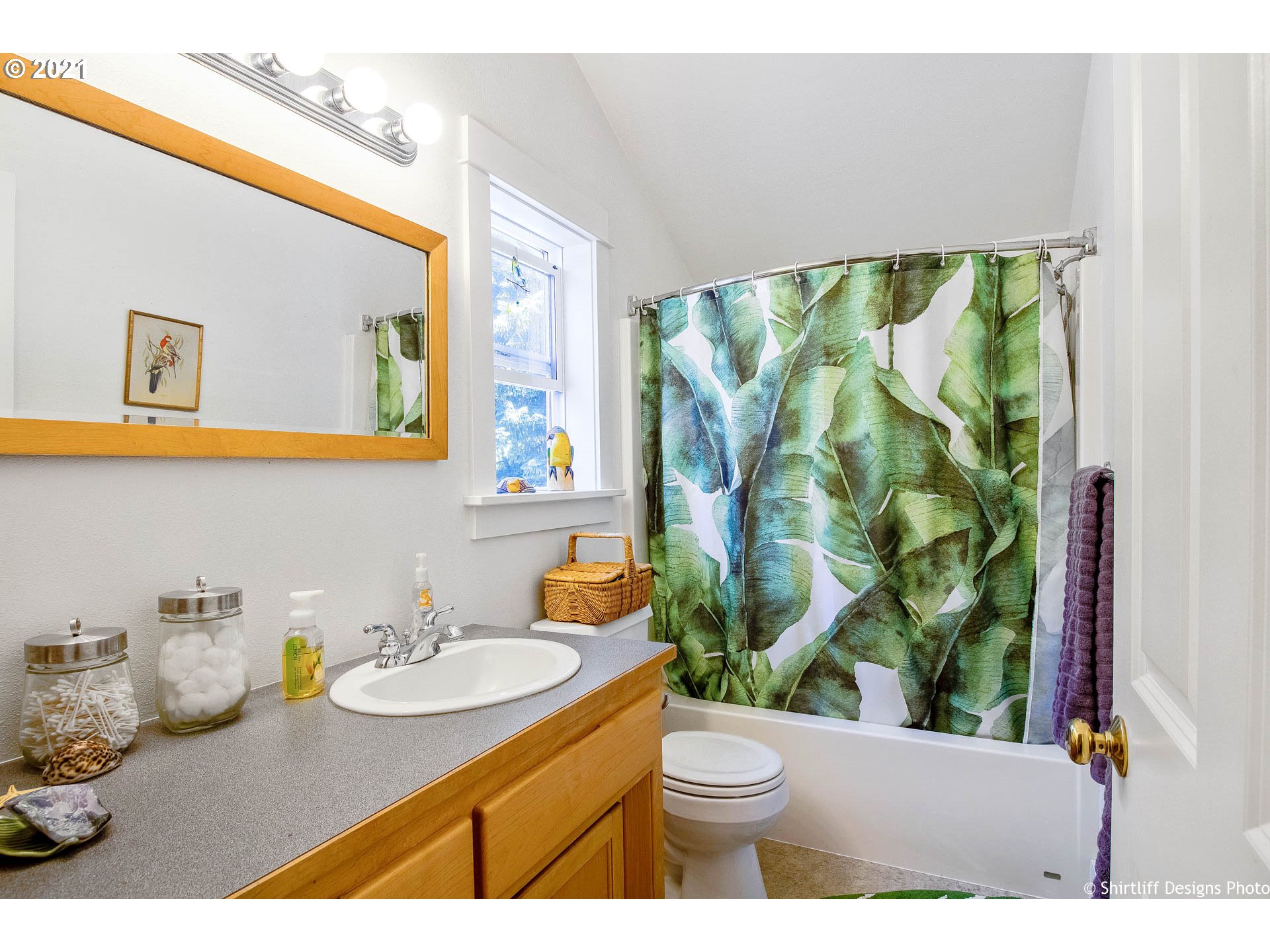 78058 Dorena Mountain Road Cottage Grove, OR 97424 - Photo 21 of 32 Gallery Image 21