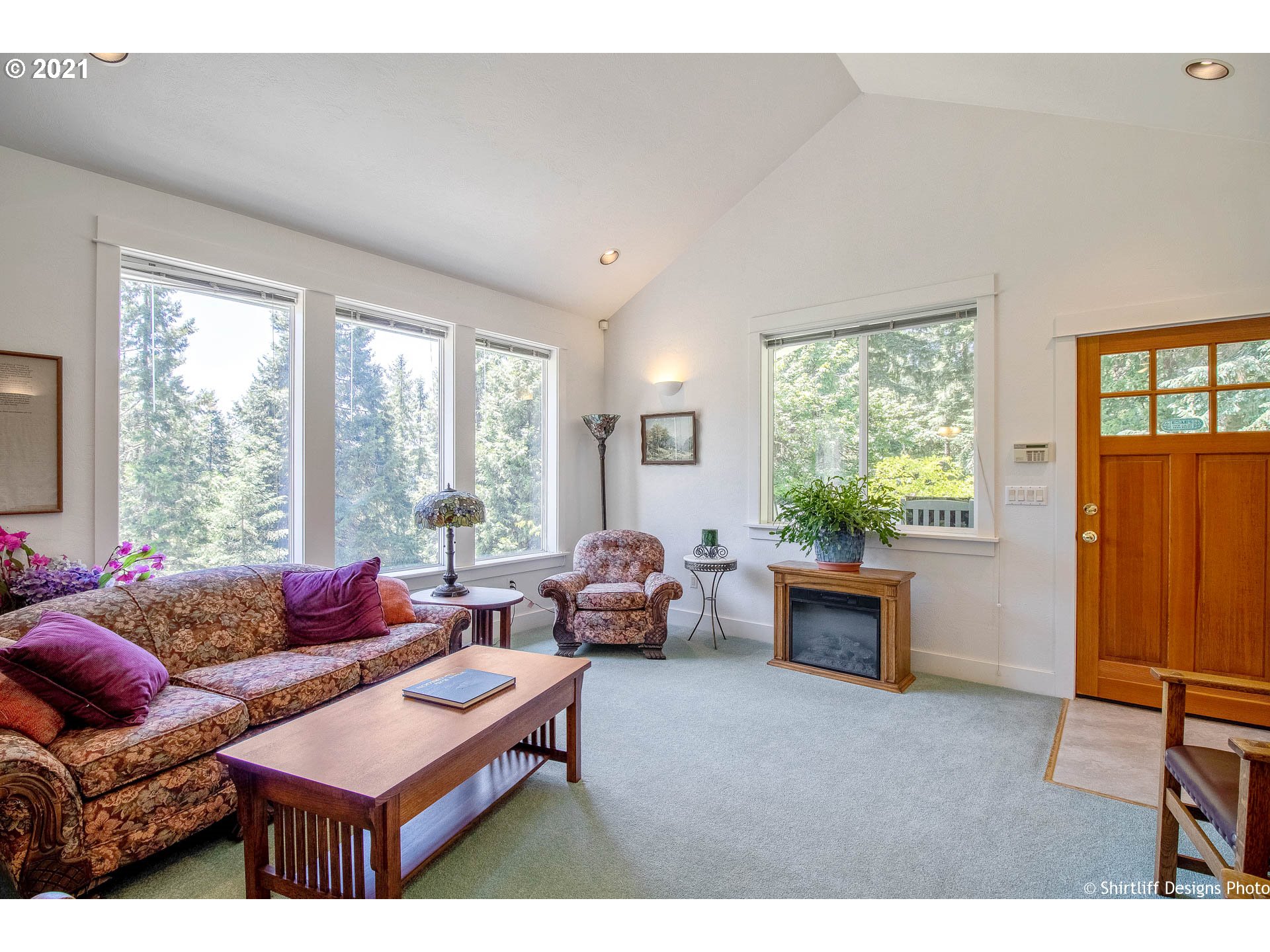 78058 Dorena Mountain Road Cottage Grove, OR 97424 - Photo 5 of 32 Gallery Image 5