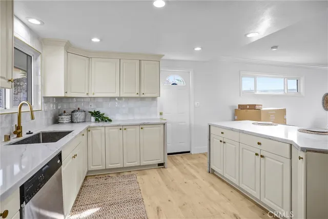 $1,149,000 | 872 Huron Drive, Claremont, CA 91711