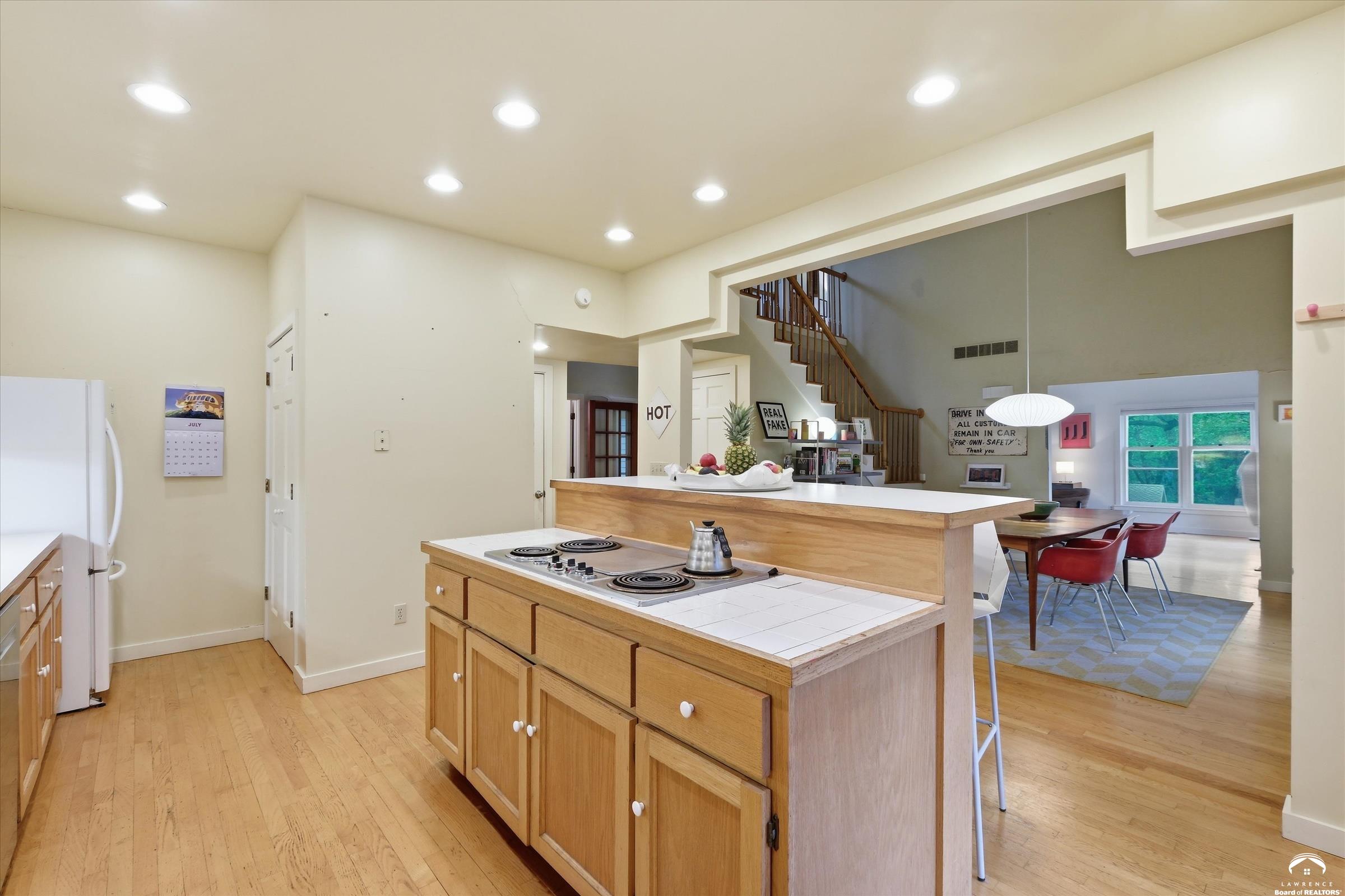 3301 Riverview Road Lawrence, KS 66049 - Photo 14 of 63