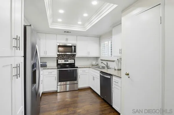$699,995 | 16677 Diaz Drive, San Diego, CA 92128