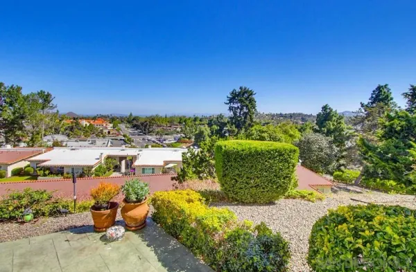 $699,995 | 16677 Diaz Drive, San Diego, CA 92128