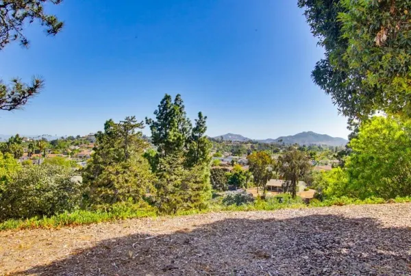 $699,995 | 16677 Diaz Drive, San Diego, CA 92128