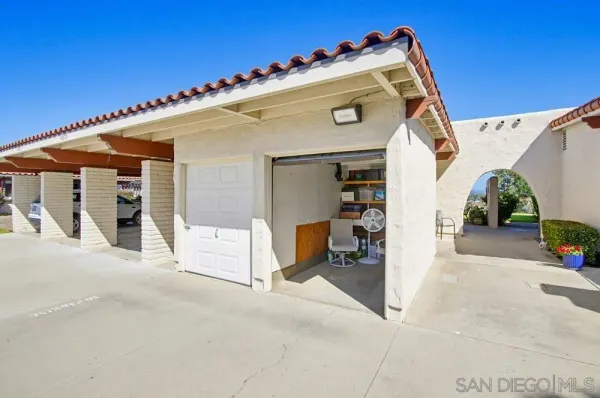 $699,995 | 16677 Diaz Drive, San Diego, CA 92128