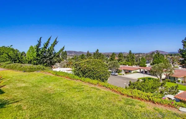 $699,995 | 16677 Diaz Drive, San Diego, CA 92128