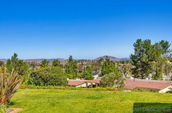 $699,995 | 16677 Diaz Drive, San Diego, CA 92128