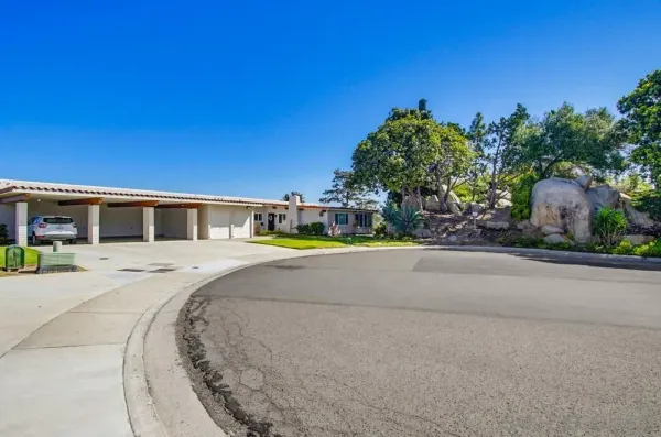 $699,995 | 16677 Diaz Drive, San Diego, CA 92128