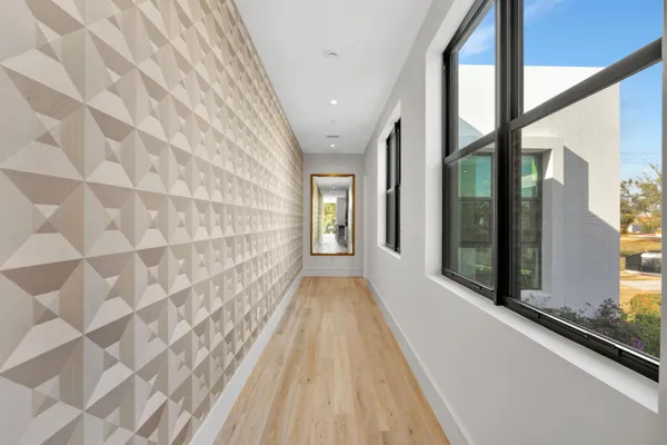 $16,500 | 1901 Dock Street, West Palm Beach, FL 33401