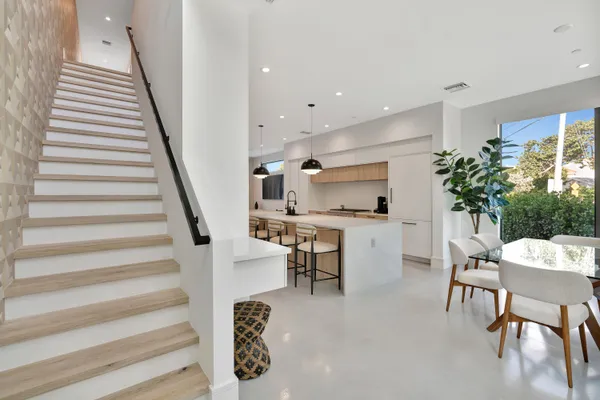 $16,500 | 1901 Dock Street, West Palm Beach, FL 33401