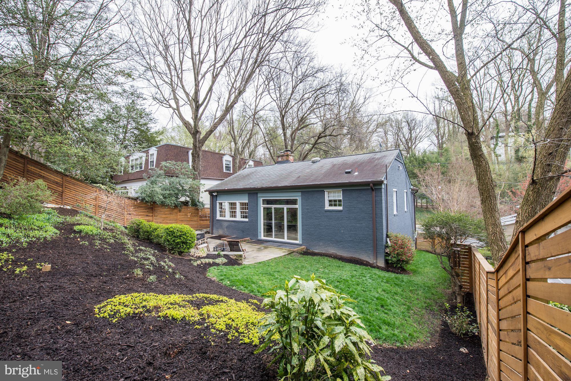 3024 Arizona Avenue Northwest Washington, DC 20016 - Photo 26 of 29 Beautiful Landscaping