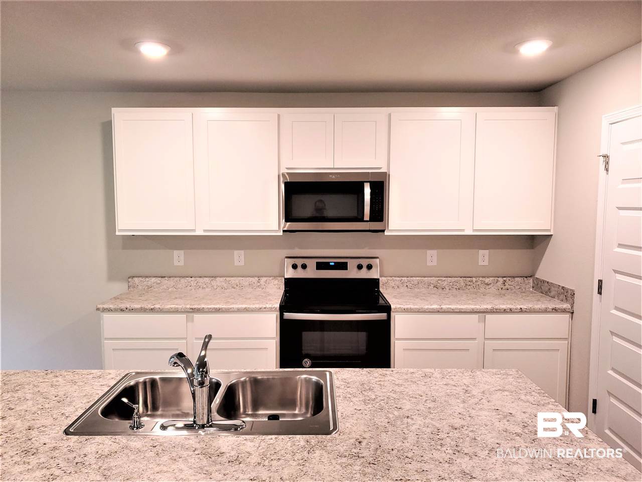 244 Rhineheart Lane Foley, AL 36535 - Photo 13 of 34 Kitchen