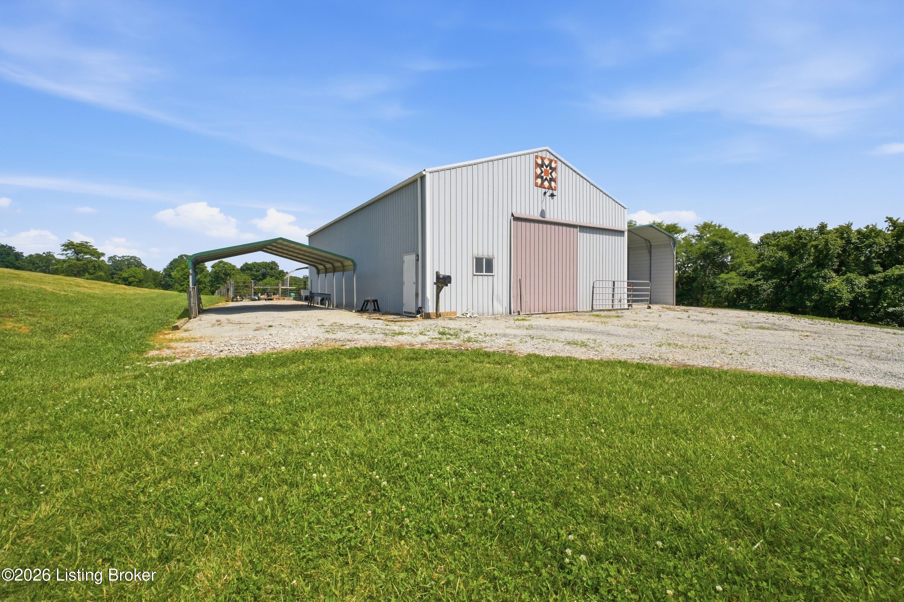 671 Button Ridge Road Bedford, KY 40006 - Photo 51 of 71 51_671button_louisvillerealestatemedia_2